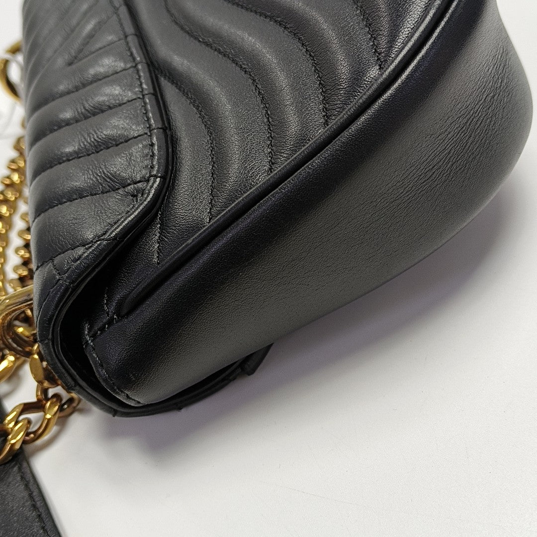 NEW WAVE PM Quilted Calfskin Black