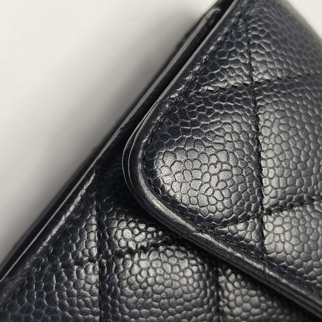 CLASSIC FLAP Mini Quilted Grained Calfskin Black Wallet