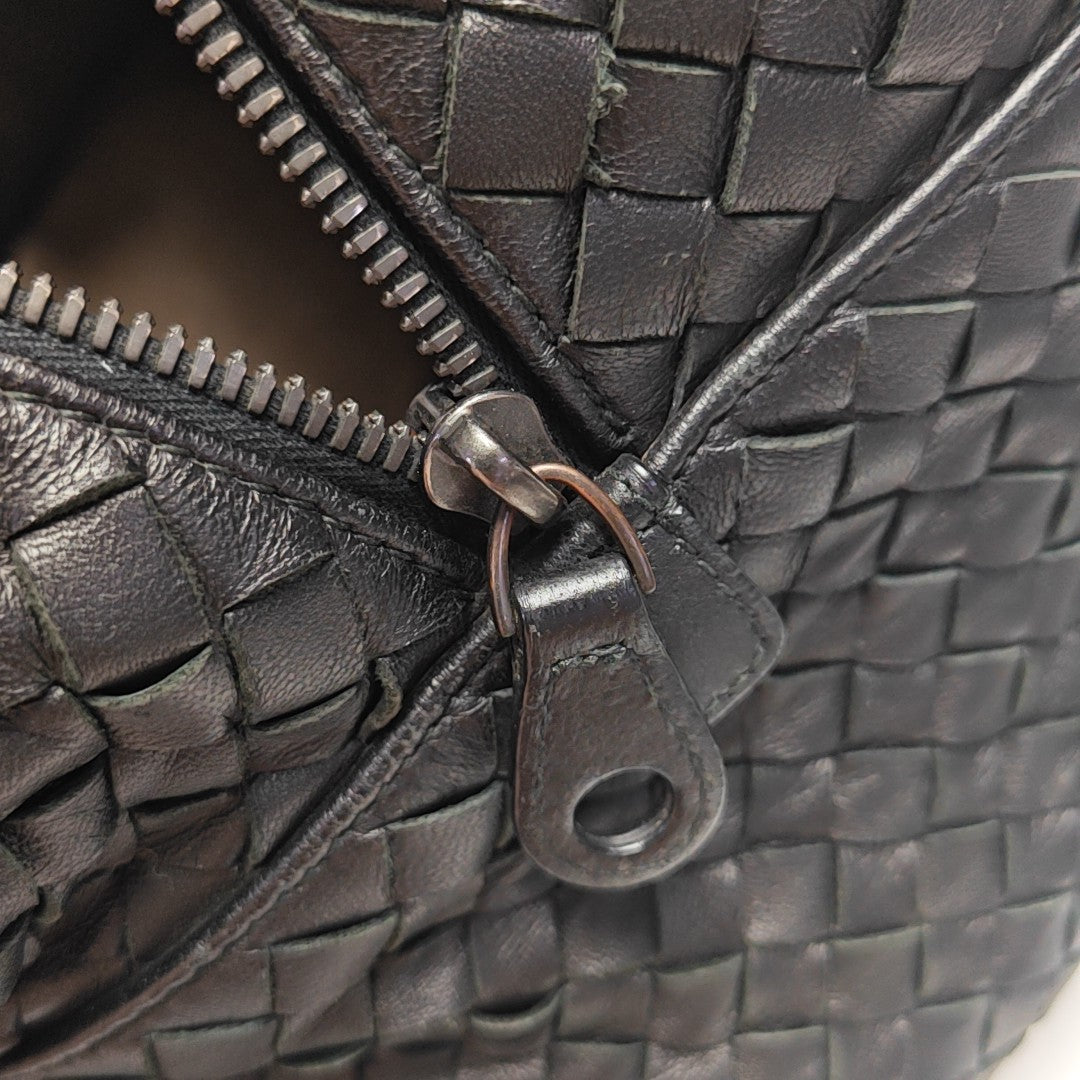 Calfskin Shoulder Bag Black