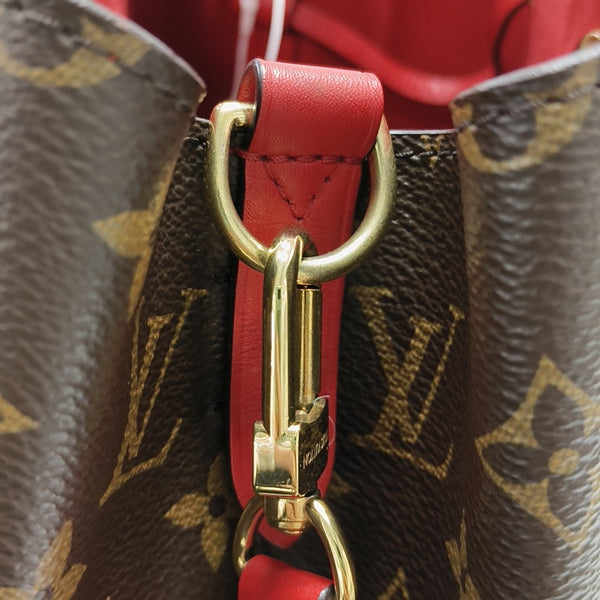 NÉONOÉ MM Monogram Coated Canvas Brown