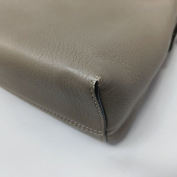 By The Way Medium Calfskin Gray