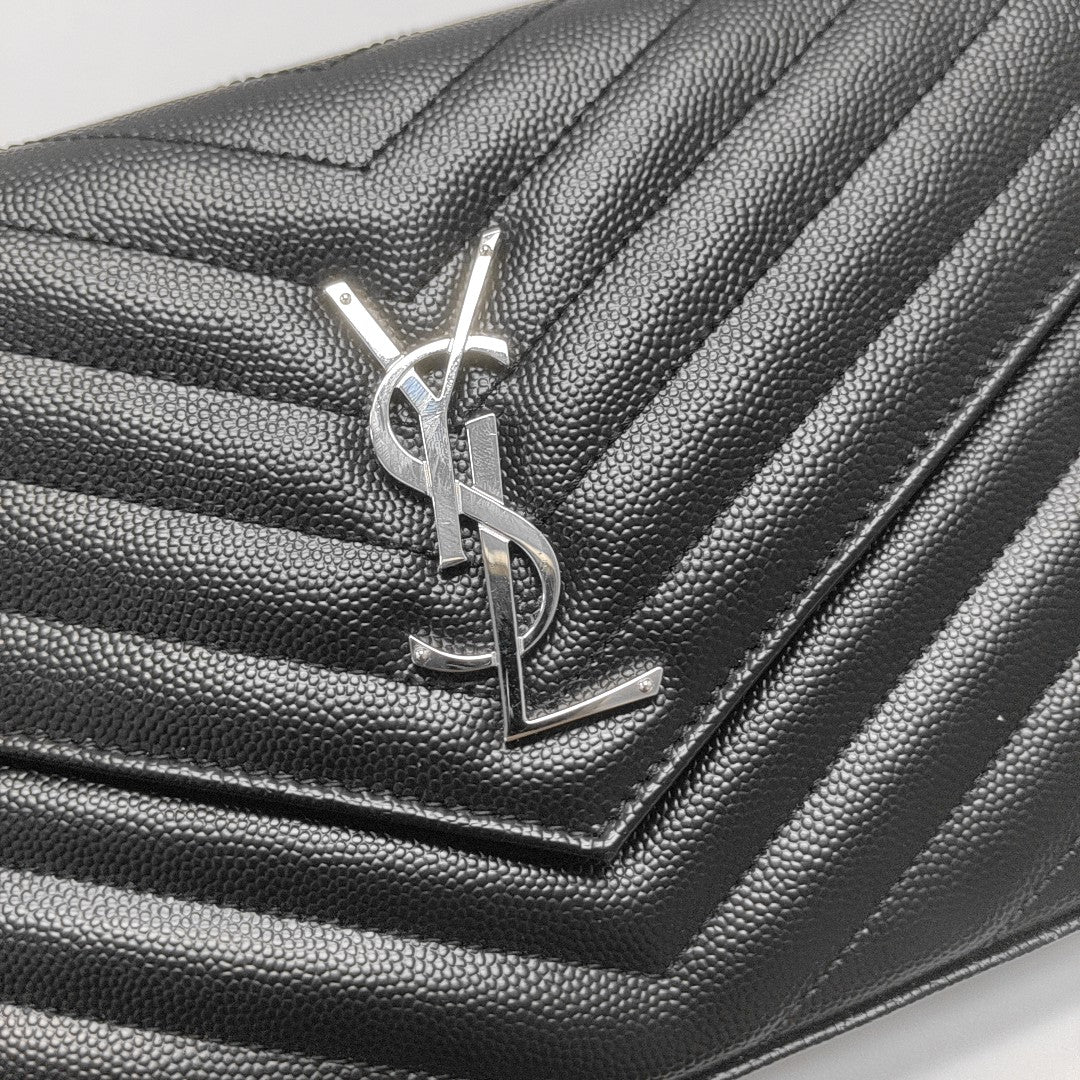 MONOGRAM Medium Chevron Calfskin Black