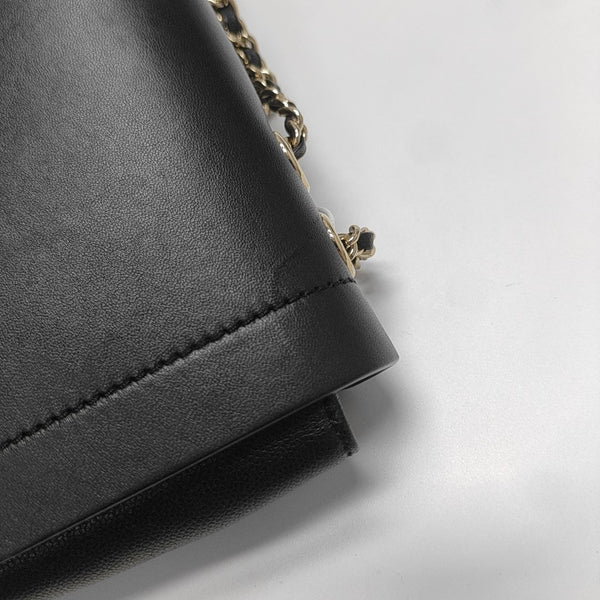 Quilted Grained Calfskin Shoulder Bag Black