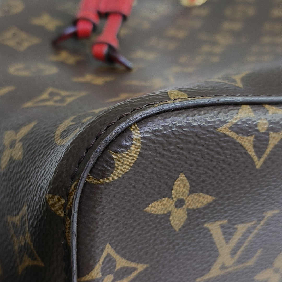 NÉONOÉ MM Monogram Coated Canvas Brown