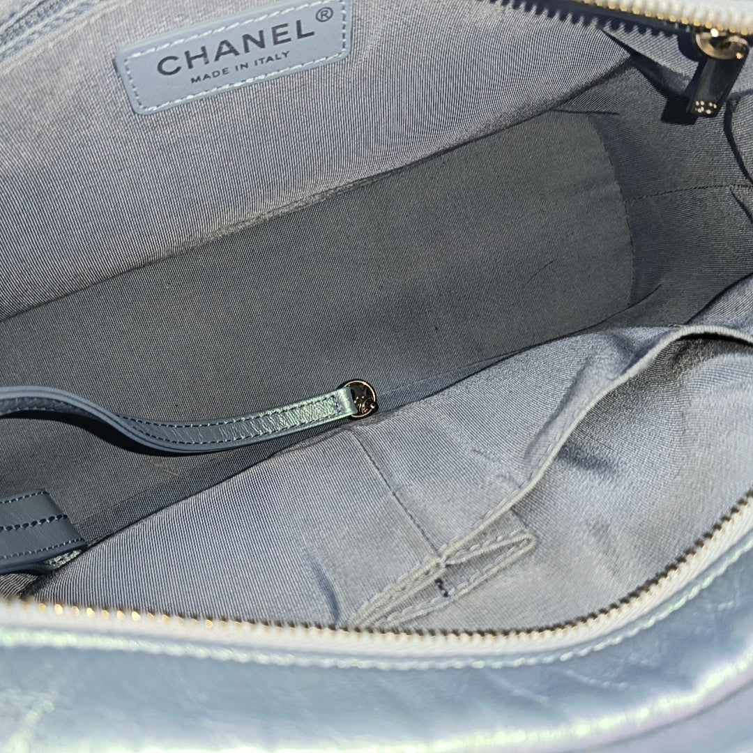 GABRIELLE Medium Quilted Calfskin Blue
