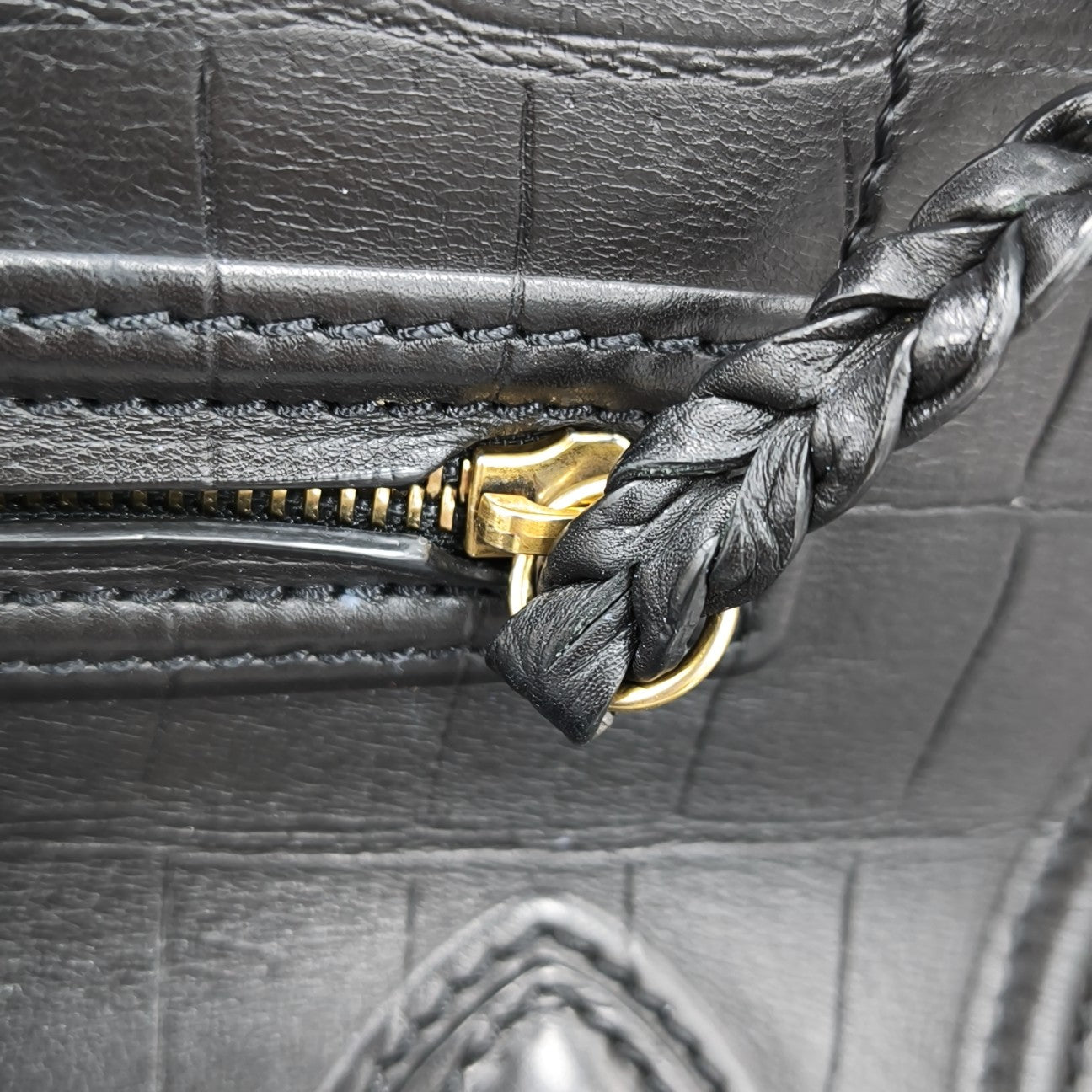 PHANTOM Medium Calfskin Black