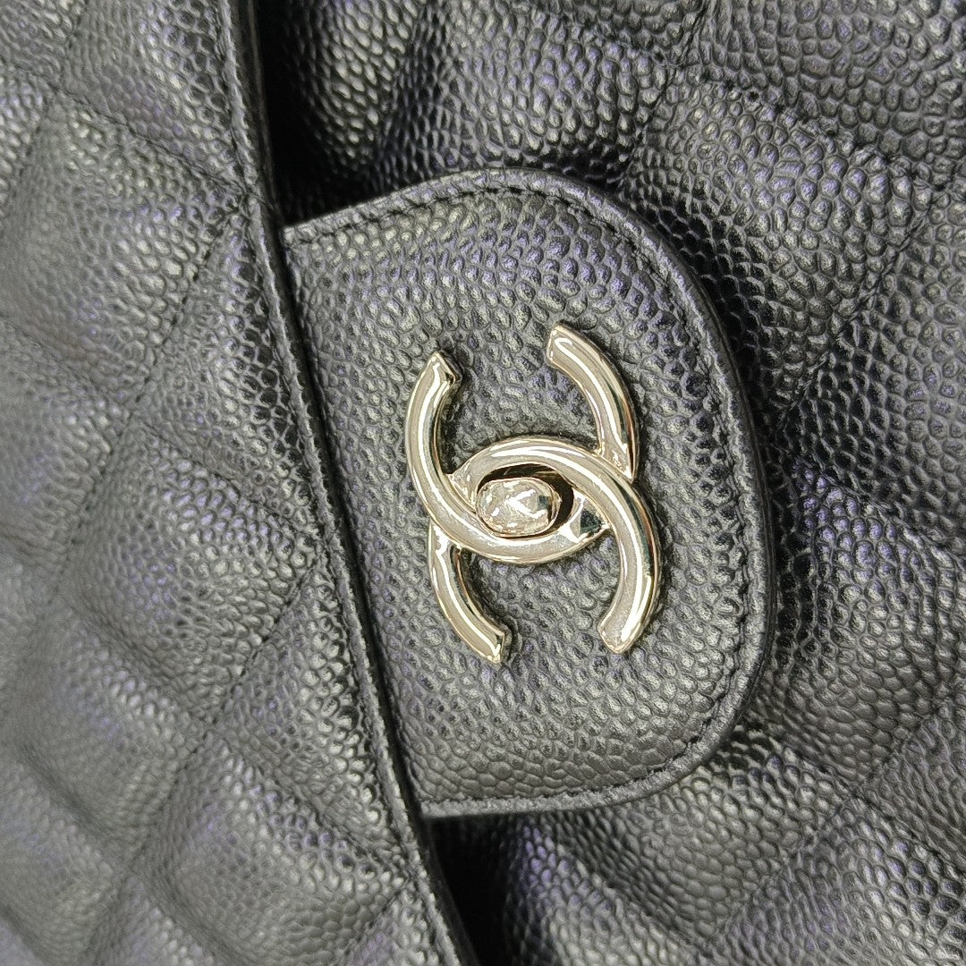 CLASSIC FLAP Jumbo Quilted Grained Calfskin Black
