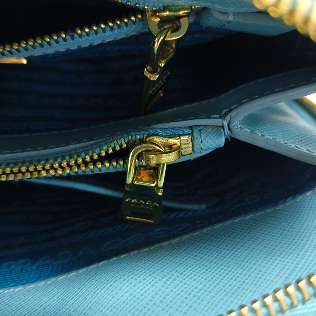 Authenticated pre-owned  Promenade Saffiano Calfskin Blue - Shoulder Bag at Looply
