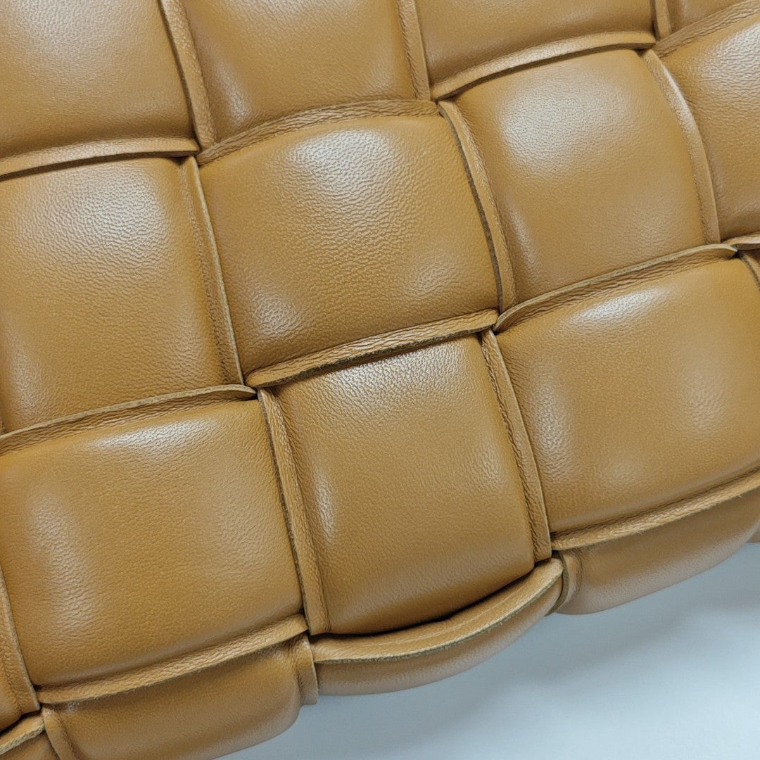 Cassette Medium Lambskin Brown