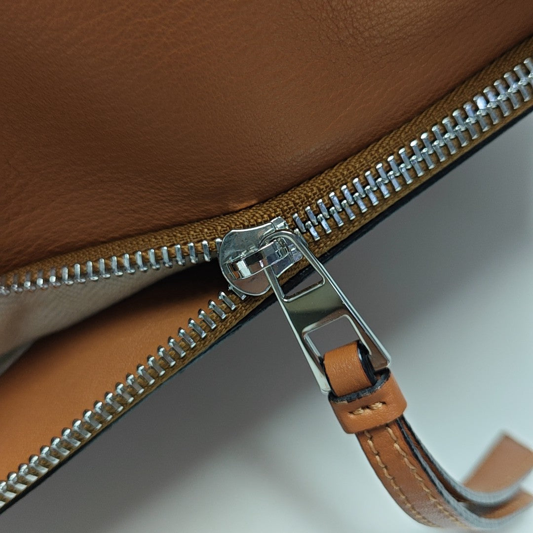 Puzzle Medium Calfskin Brown