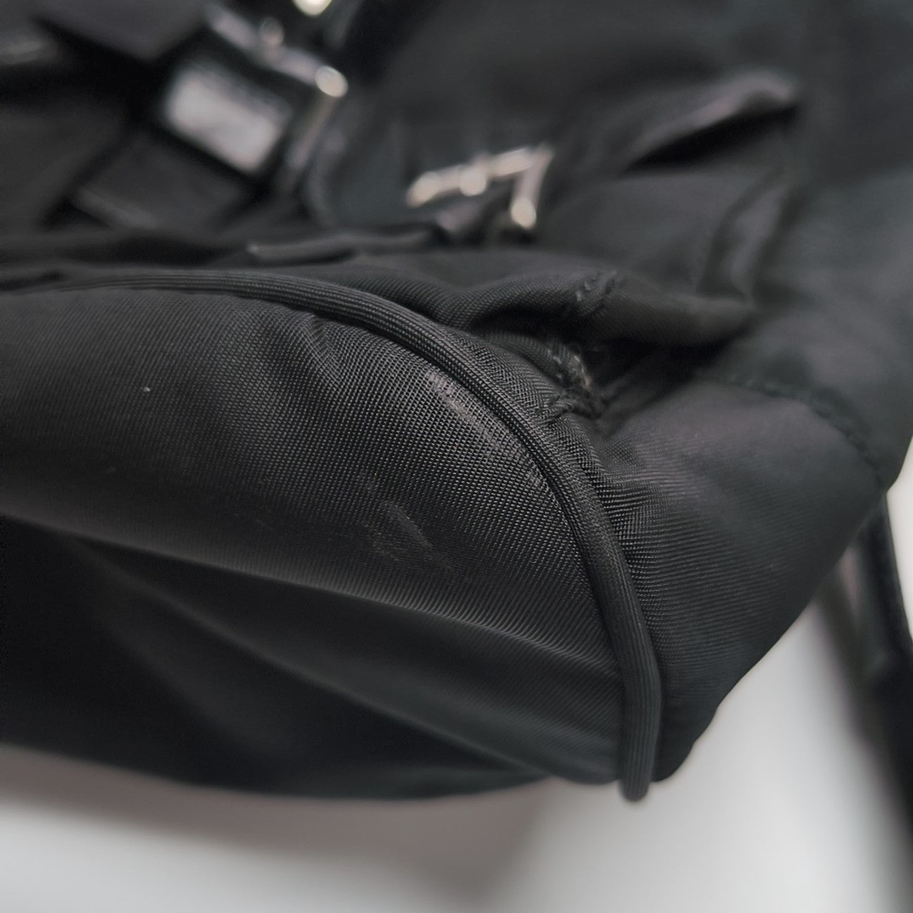Vela Small Nylon Black