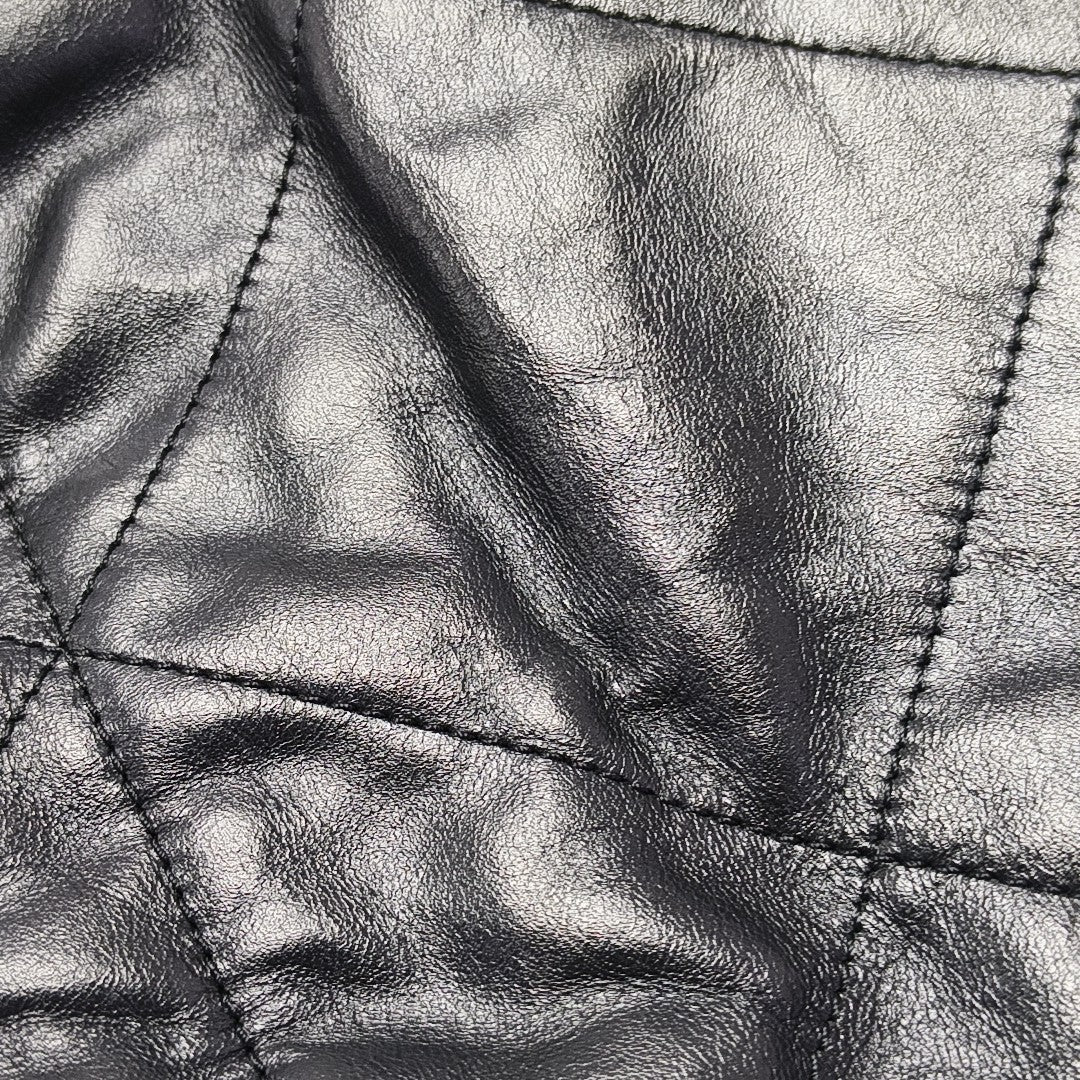 CHANEL 22 Mini Quilted Calfskin Black