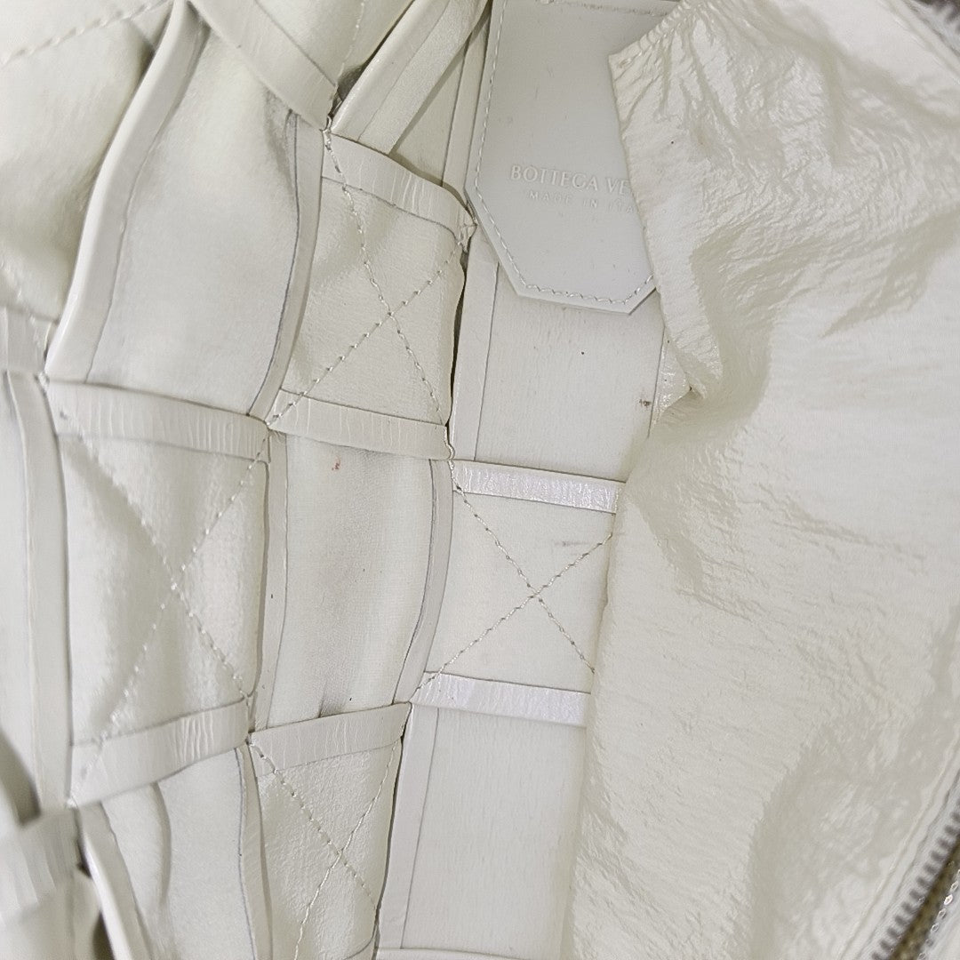 Cassette Medium Calfskin White