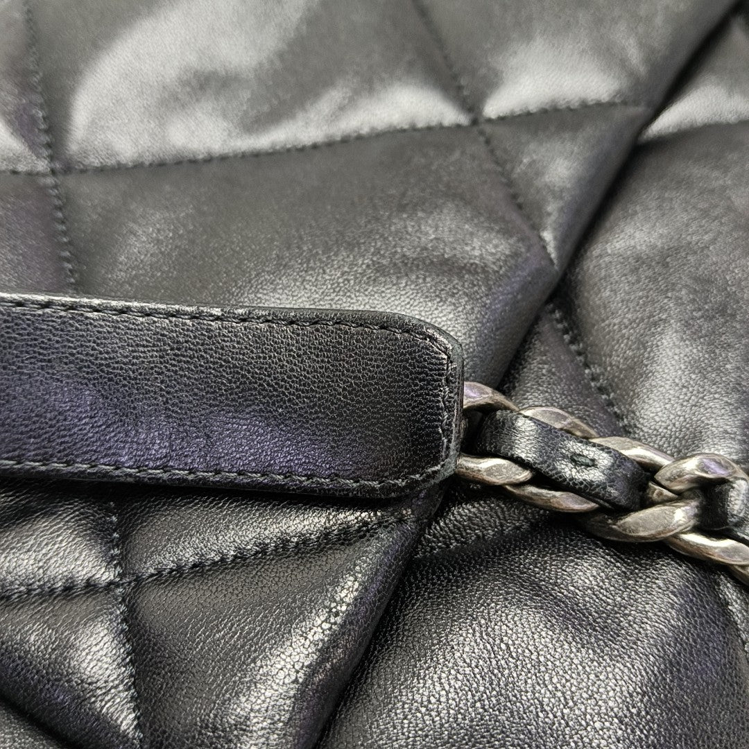 CHANEL 19 Small Quilted Lambskin Black