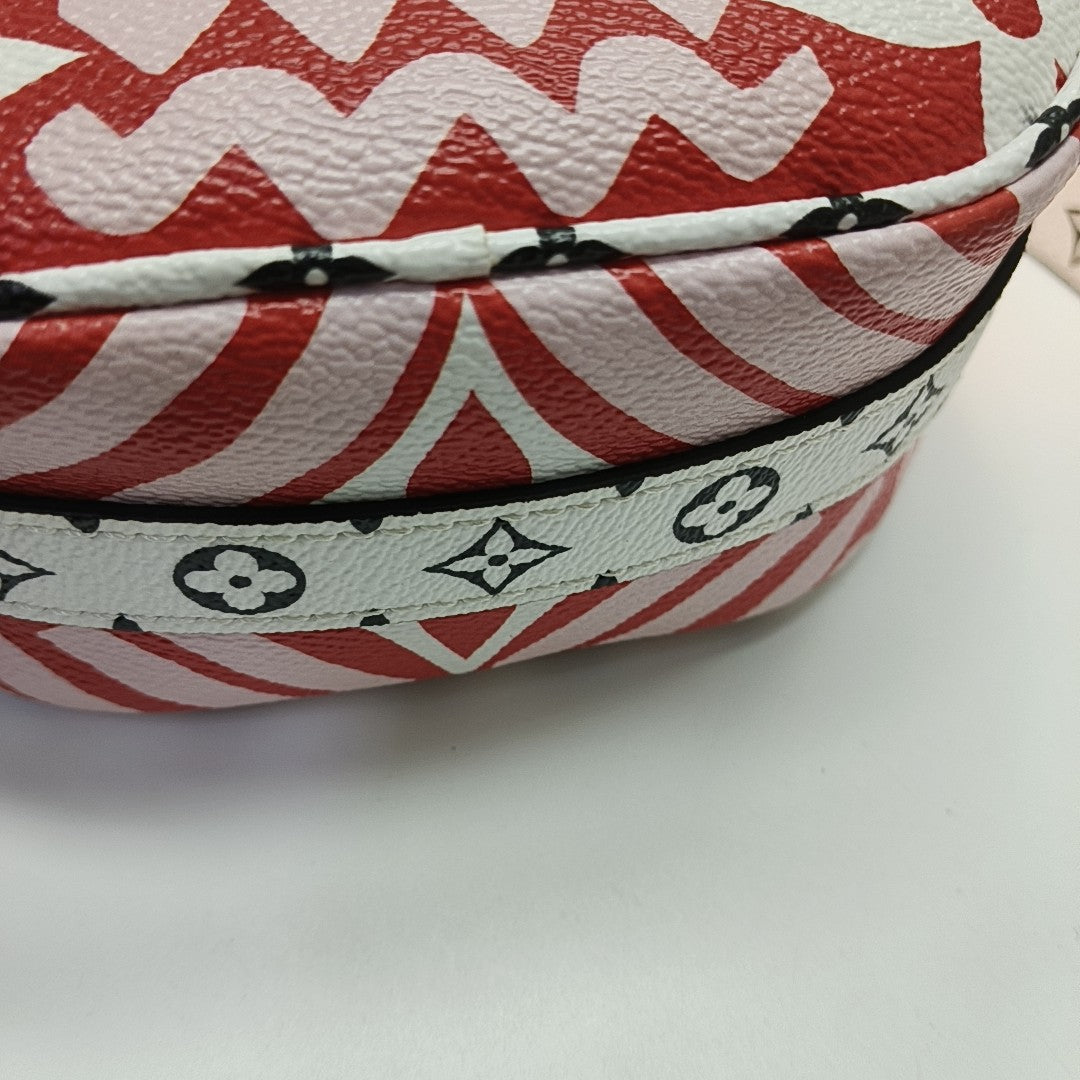 BOITE CHAPEAU PM Coated Canvas Red