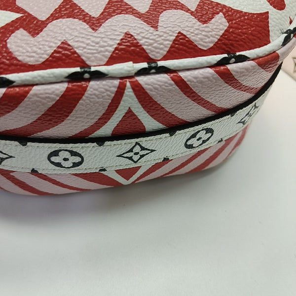 BOITE CHAPEAU PM Coated Canvas Red