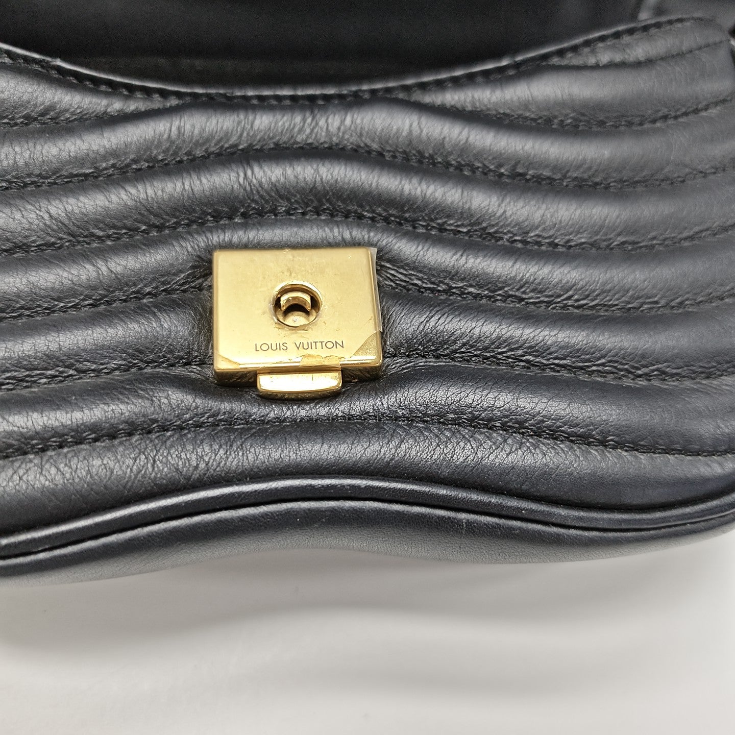 NEW WAVE PM Quilted Calfskin Black