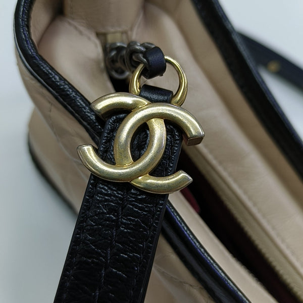 GABRIELLE Small Quilted Calfskin Beige