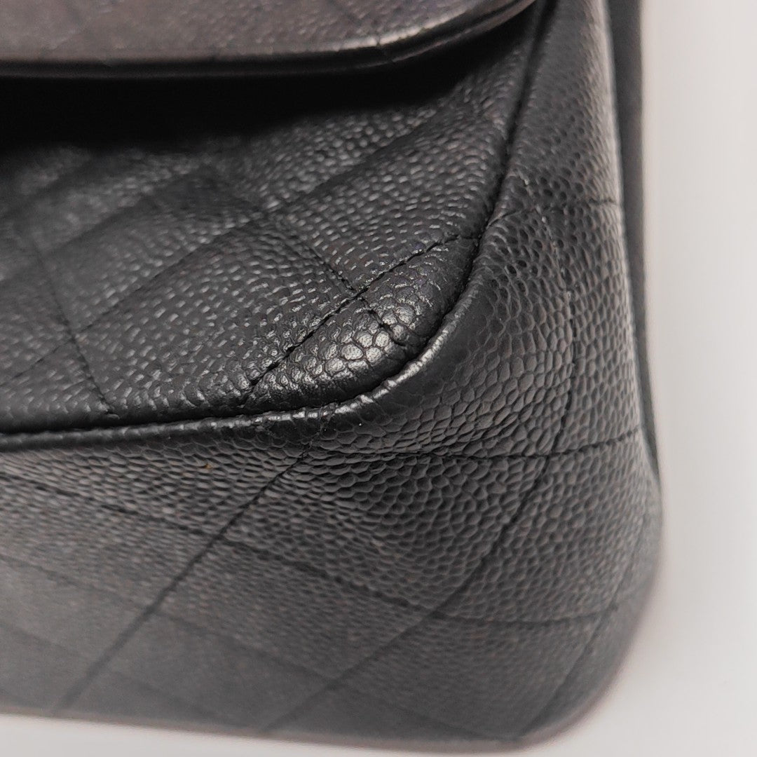 CLASSIC FLAP Jumbo Quilted Grained Calfskin Black