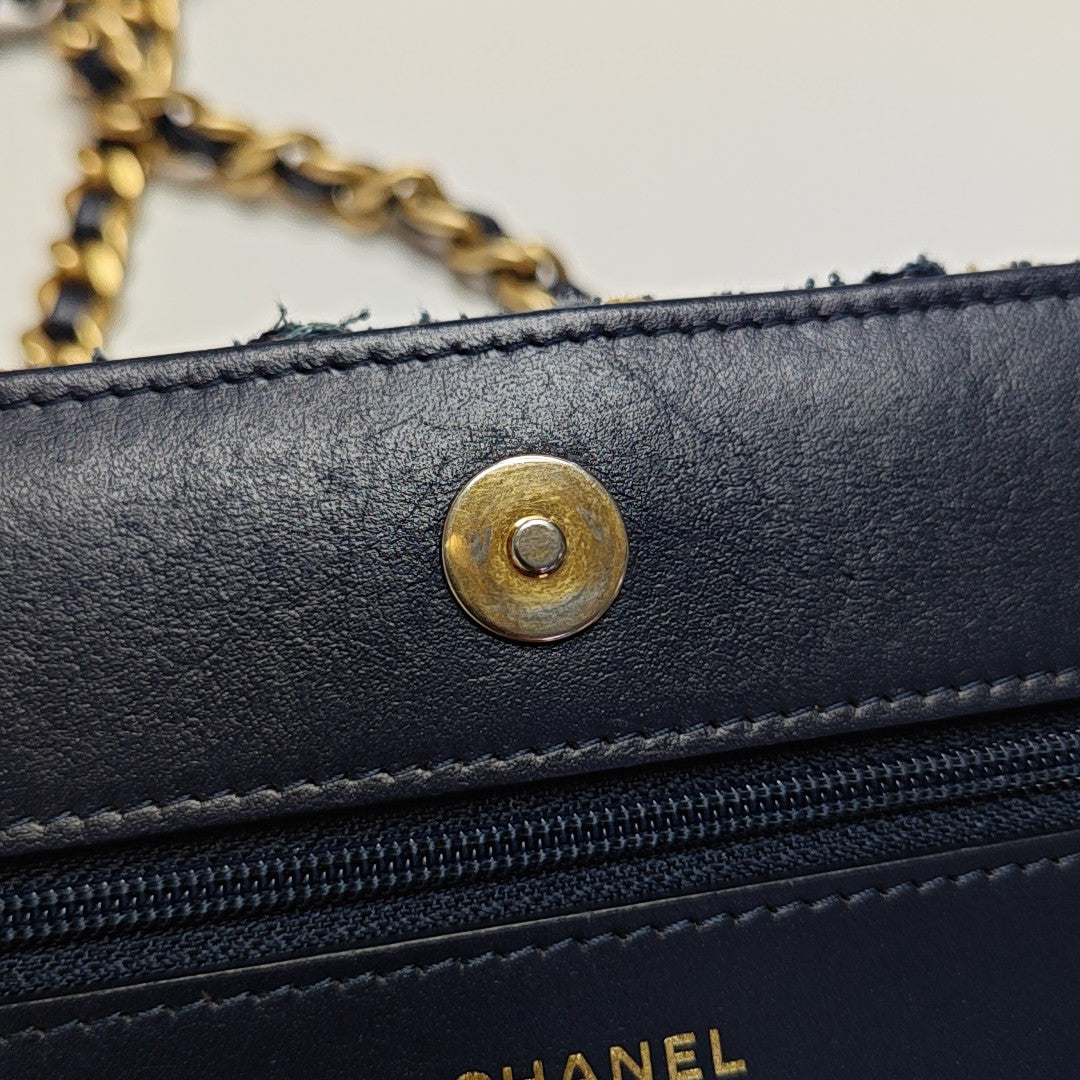 CHANEL 19 WOC Wool Beige