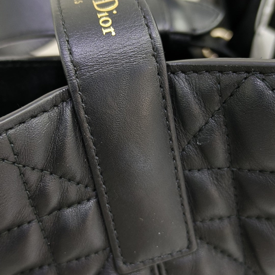 Toujours Medium Cannage Calfskin Black