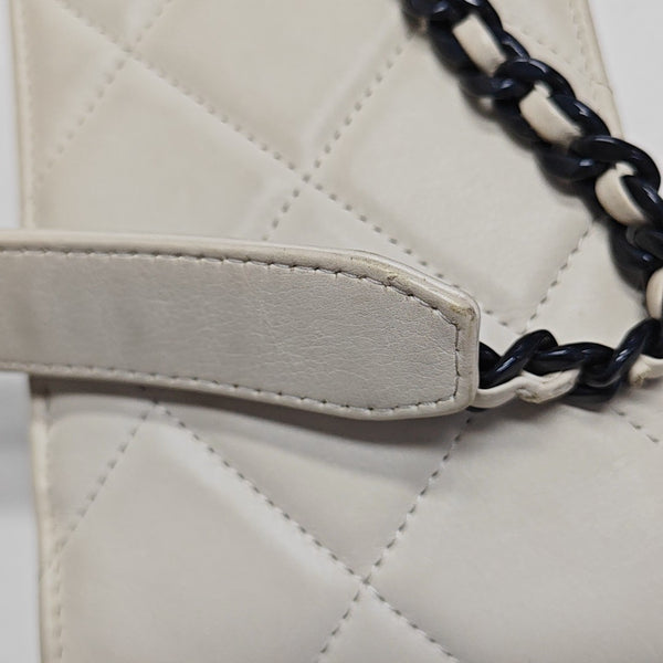 CHANEL 19 Quilted Calfskin White