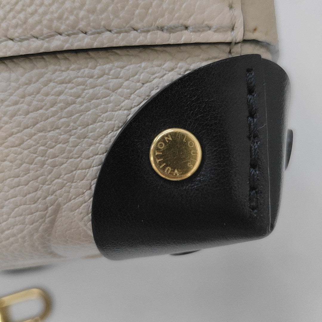 PETITE MALLE Calfskin White