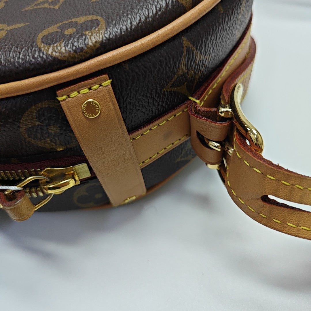 BOITE CHAPEAU PM Monogram Coated Canvas Brown