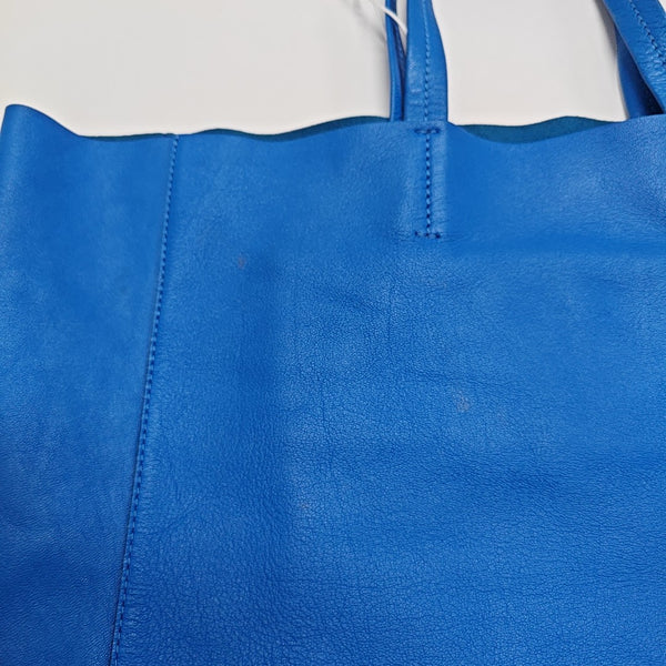 VERTICAL CABAS Medium Calfskin Blue