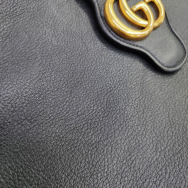 Aphrodite Medium Calfskin Black