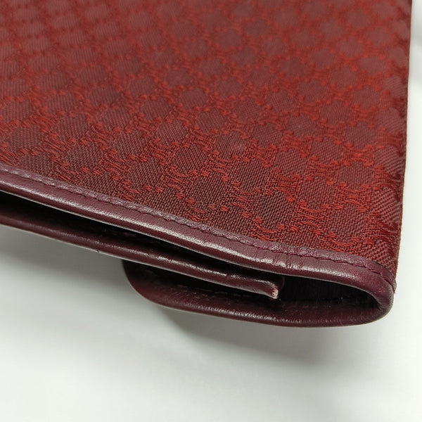 Canvas Red