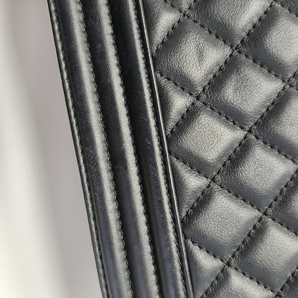 BOY CHANEL Medium Quilted Calfskin Black