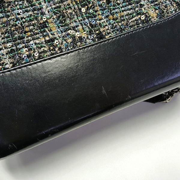 GABRIELLE Medium Quilted Wool Blue