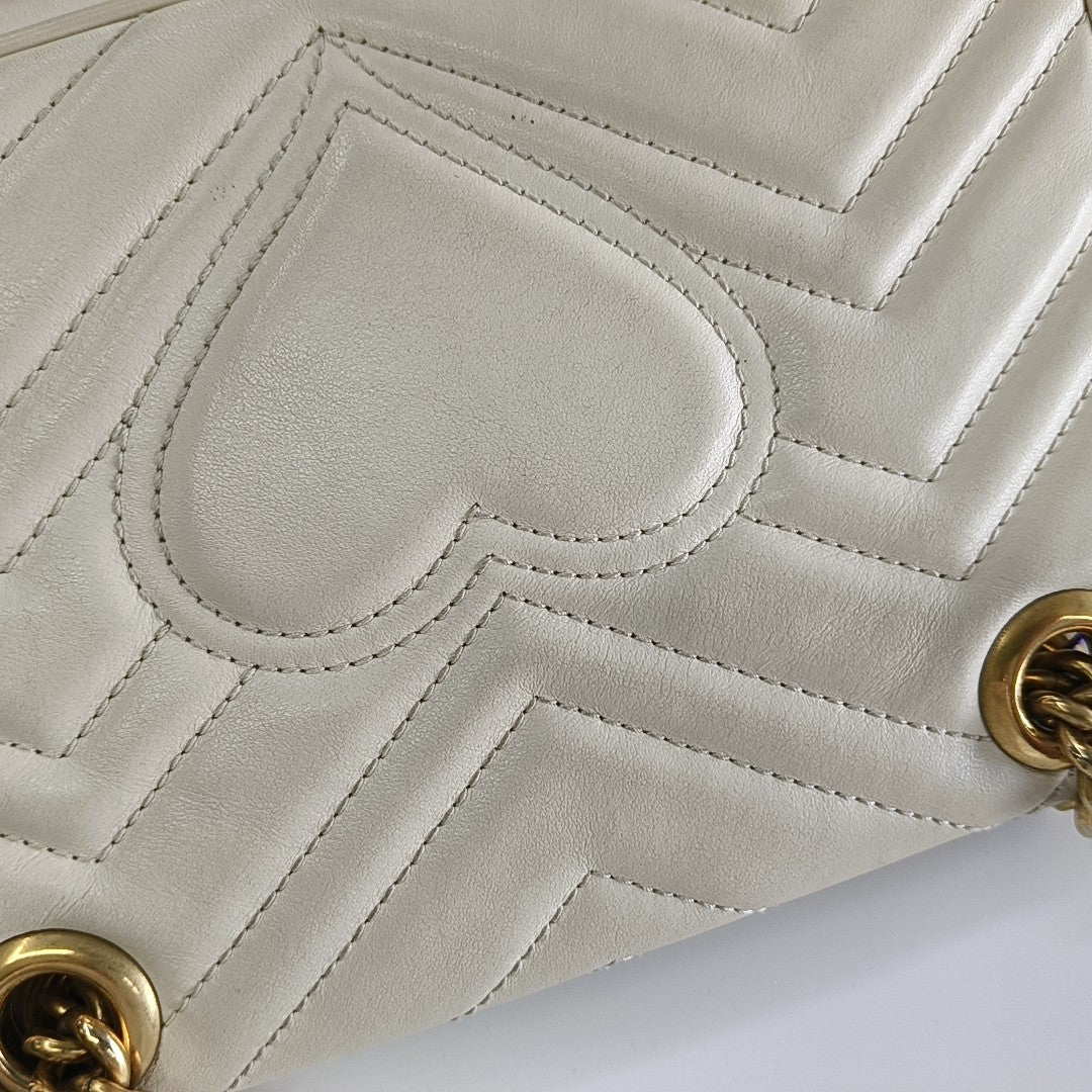 GG Marmont Small Quilted Calfskin White