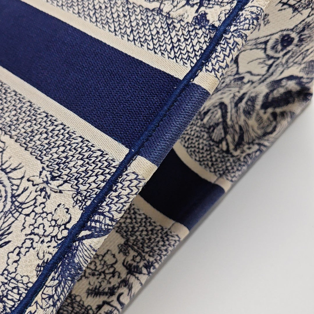Book Tote Medium Canvas Blue