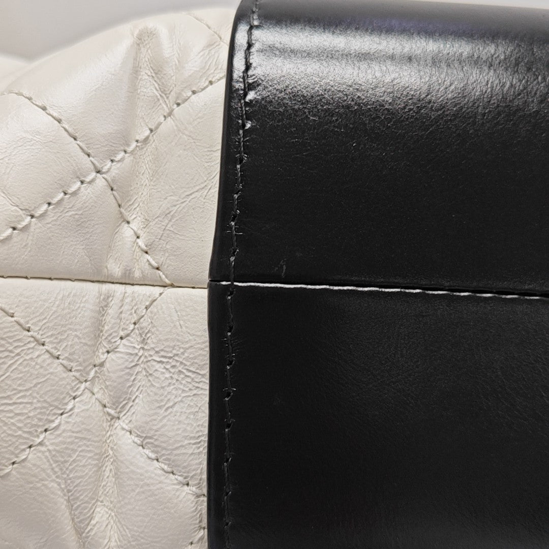 GABRIELLE Large Quilted Calfskin White