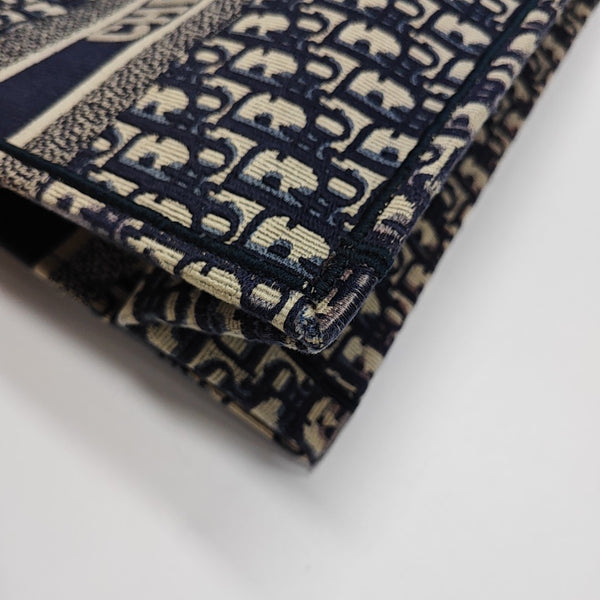 Book Tote Medium Oblique Canvas Blue