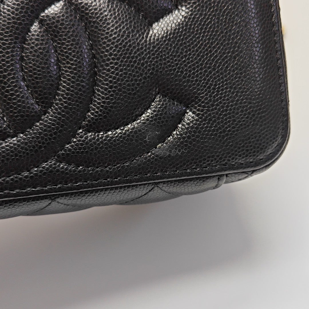 VANITY CASE Small Quilted Grained Calfskin Black