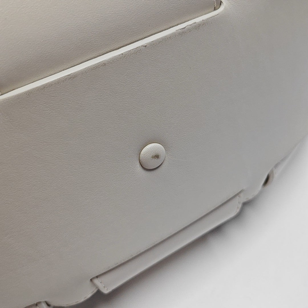 The Shell Calfskin White