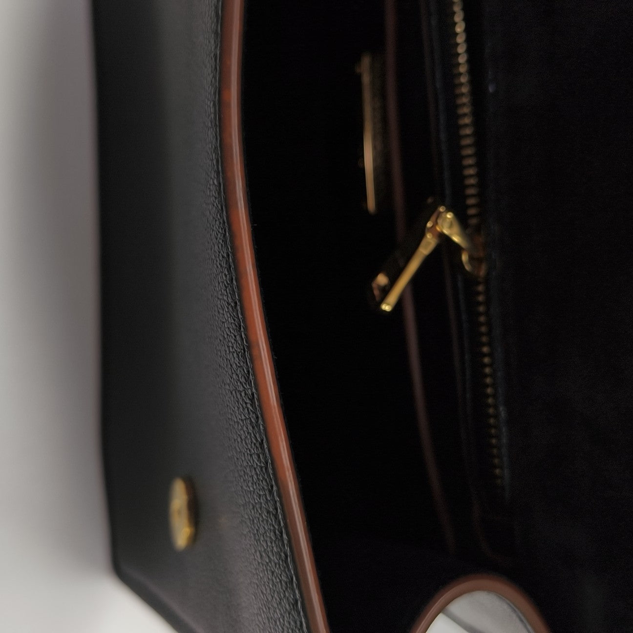 Miu Lady Calfskin Black
