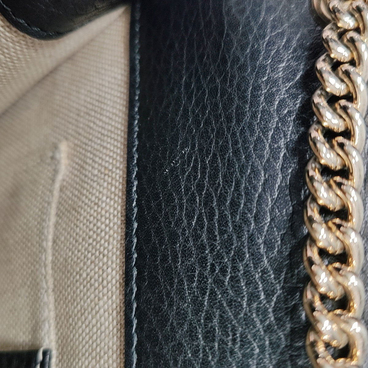 Interlocking G Small Calfskin Black