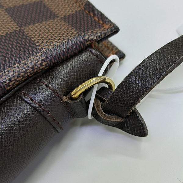 TROUSSE MAKE UP Damier Ebene Coated Canvas Brown