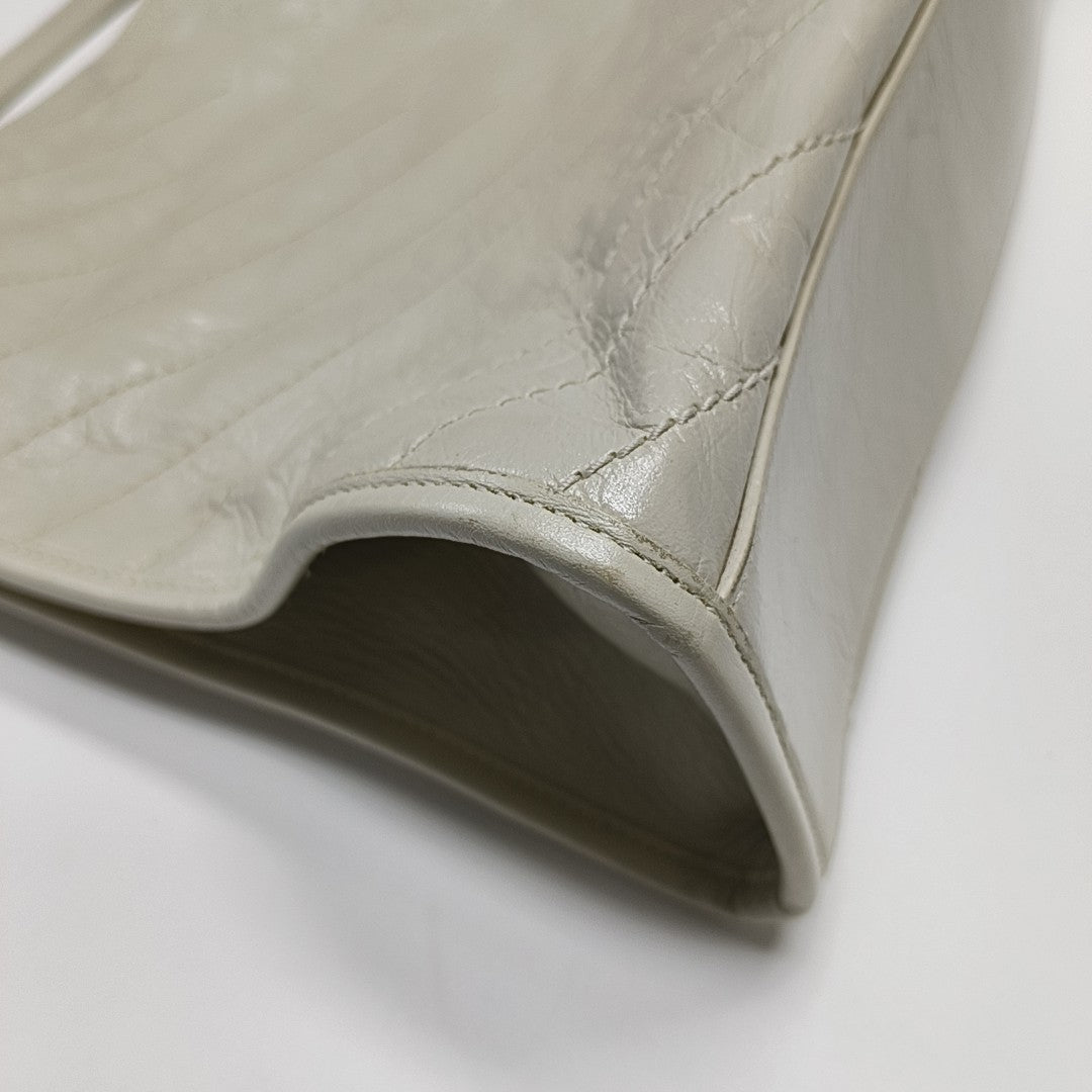 NIKI Medium Chevron Calfskin Beige