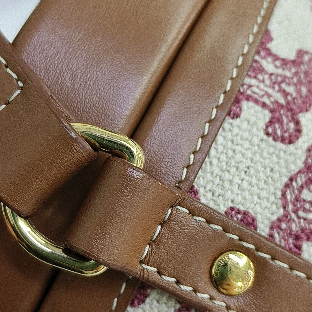 Authenticated pre-owned  TRIOMPHE Small Fabric Brown - Shoulder Bag at Looply