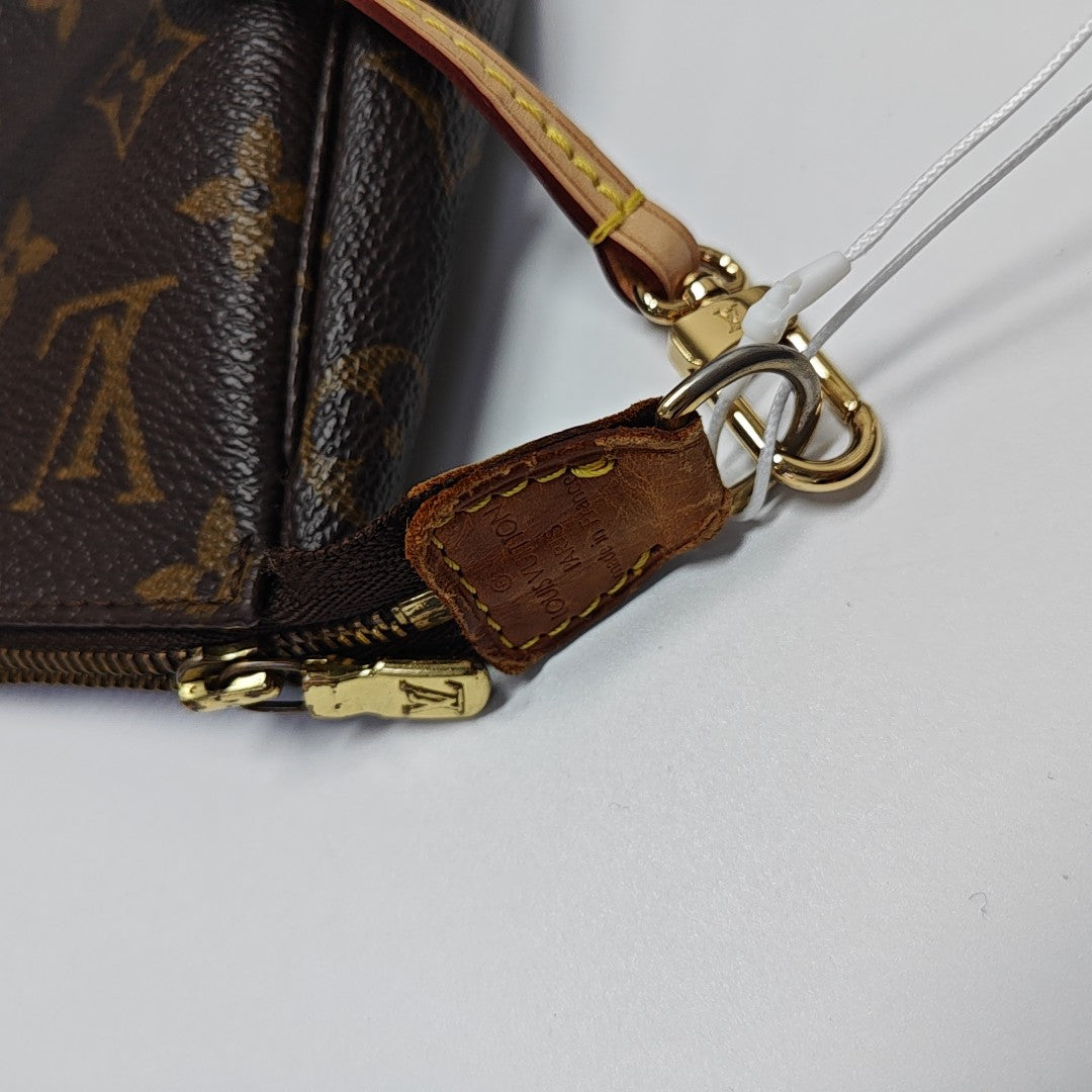 ACCESSOIRES Monogram Coated Canvas Brown