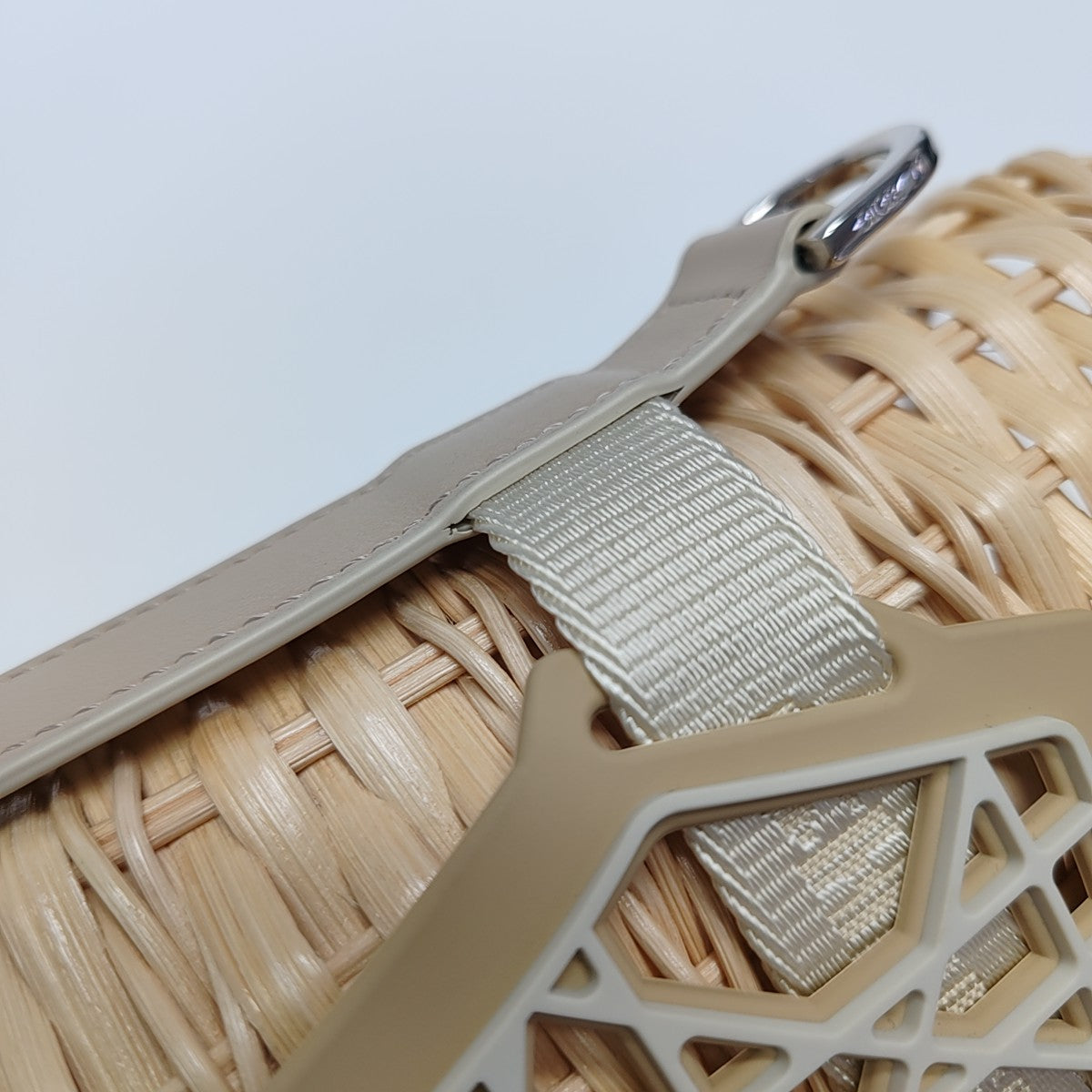Sahara Special Material Beige