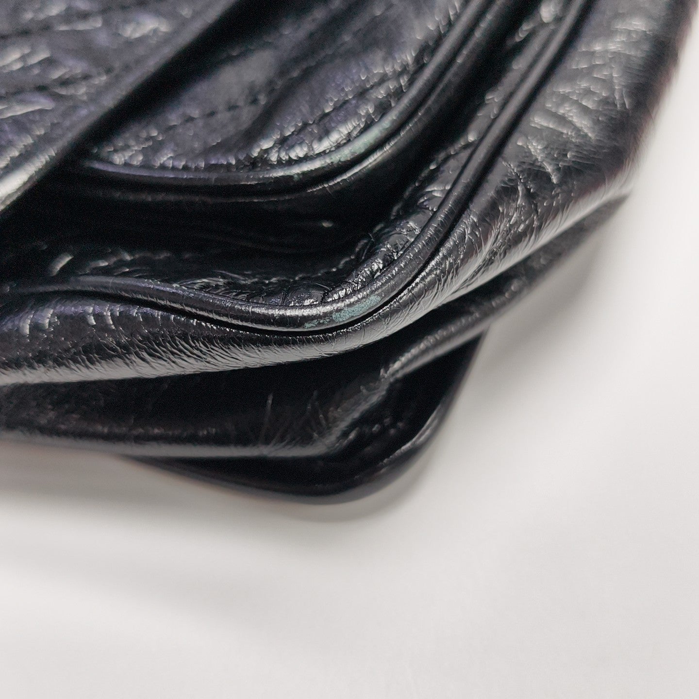 NIKI Medium Chevron Calfskin Black