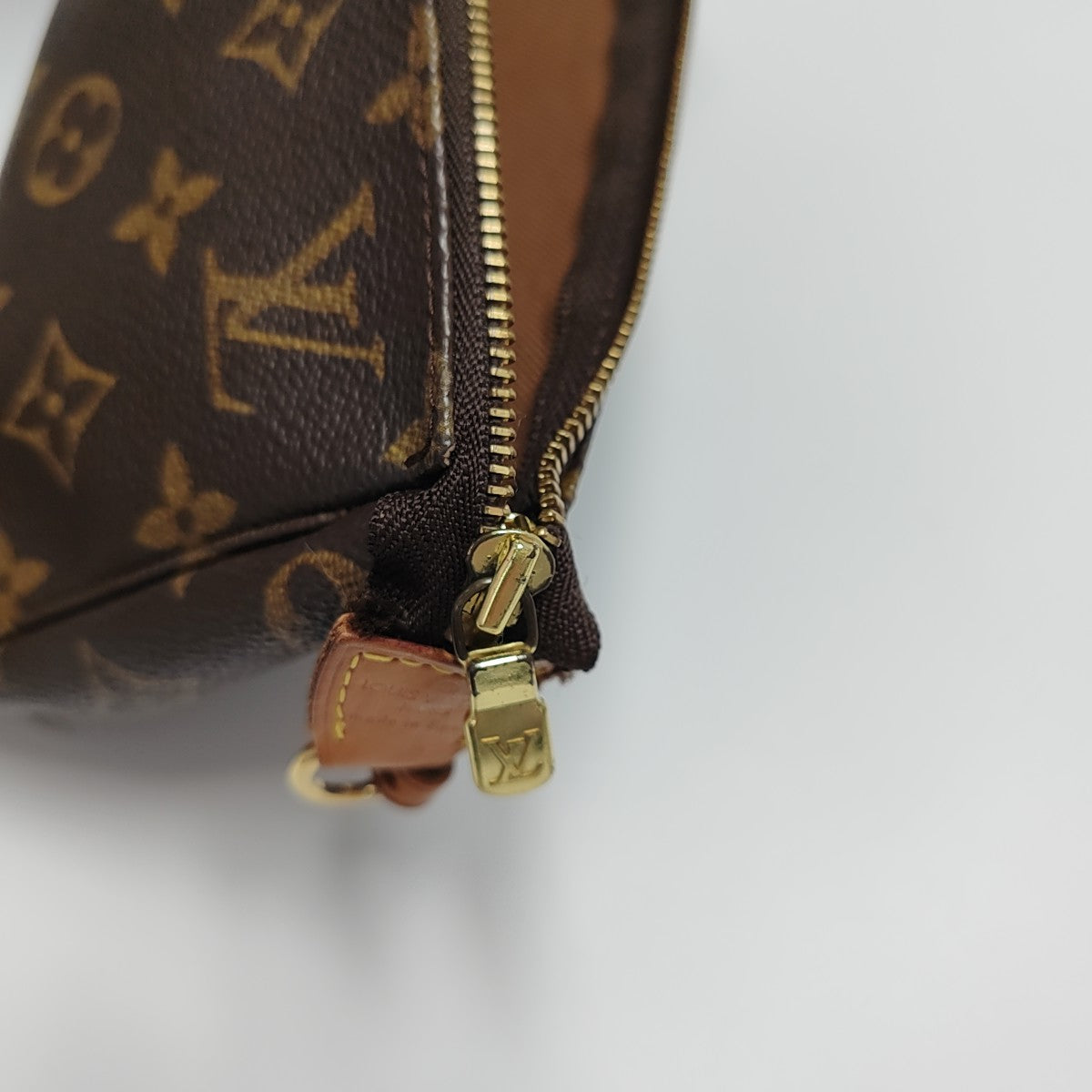 ACCESSOIRES Monogram Coated Canvas Brown