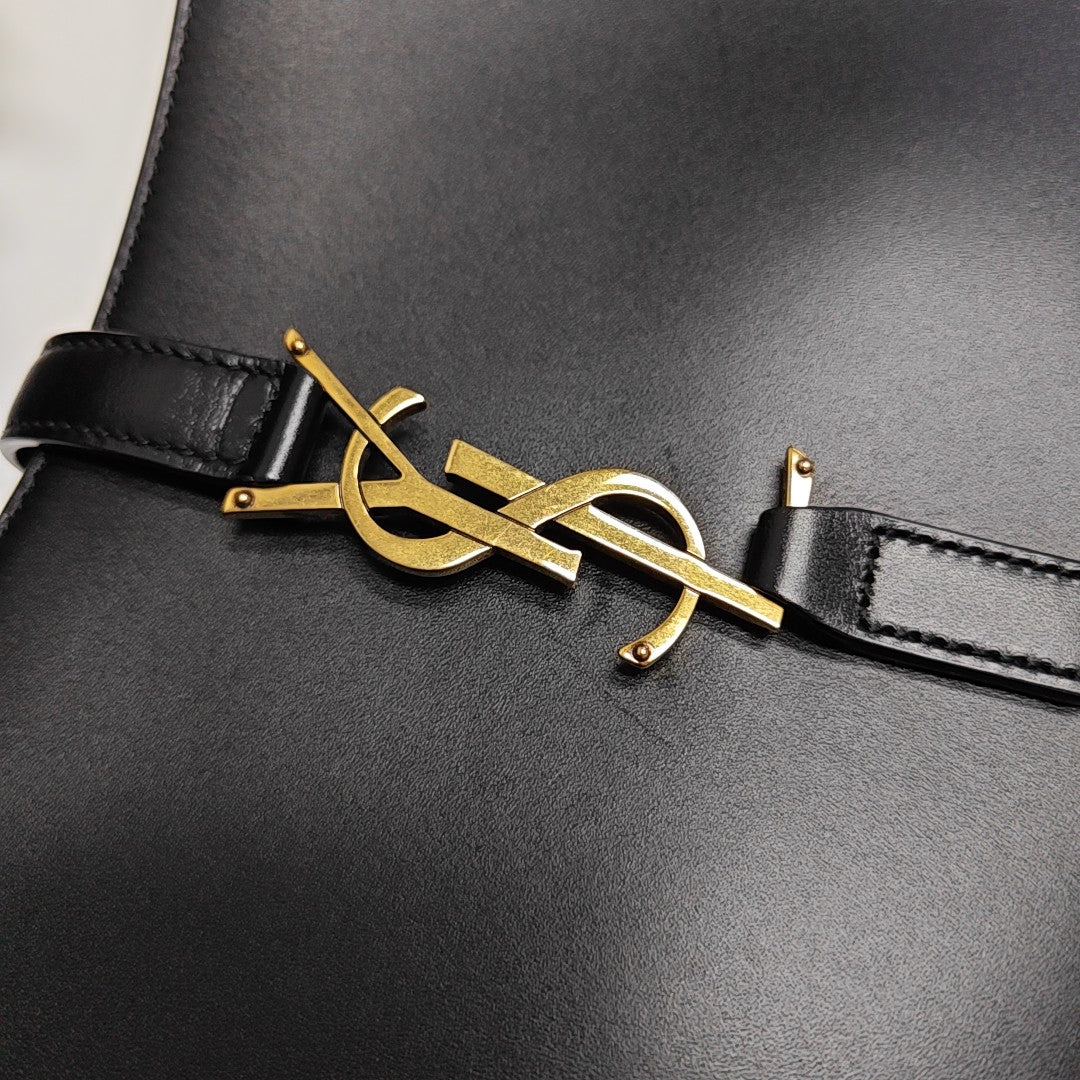 LE 5 À 7 Small Calfskin Black