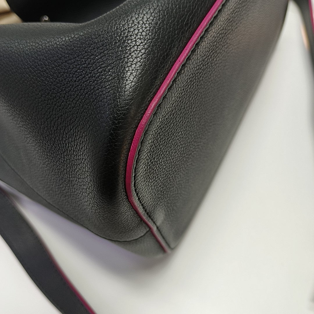 LOCKME Calfskin Black